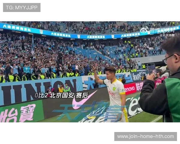 大连英博林良铭前场直塞撕开防线，创造进攻新奇迹